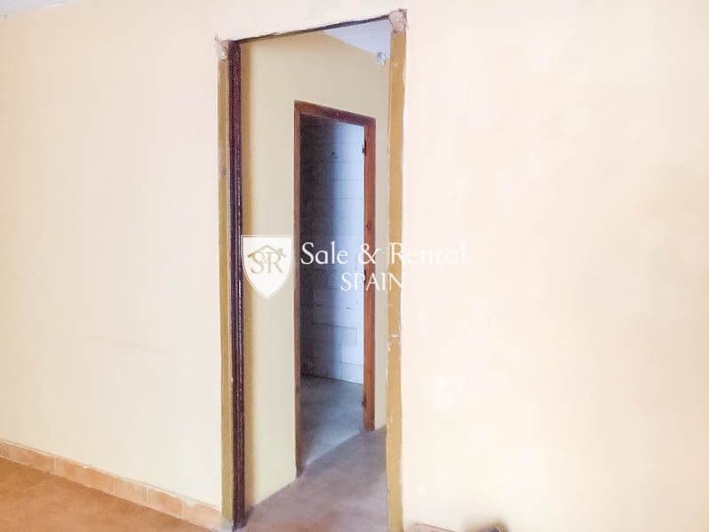 5 bedroom Villa for sale in Lloret de Mar - € 238,000 (Ref: 8579446)