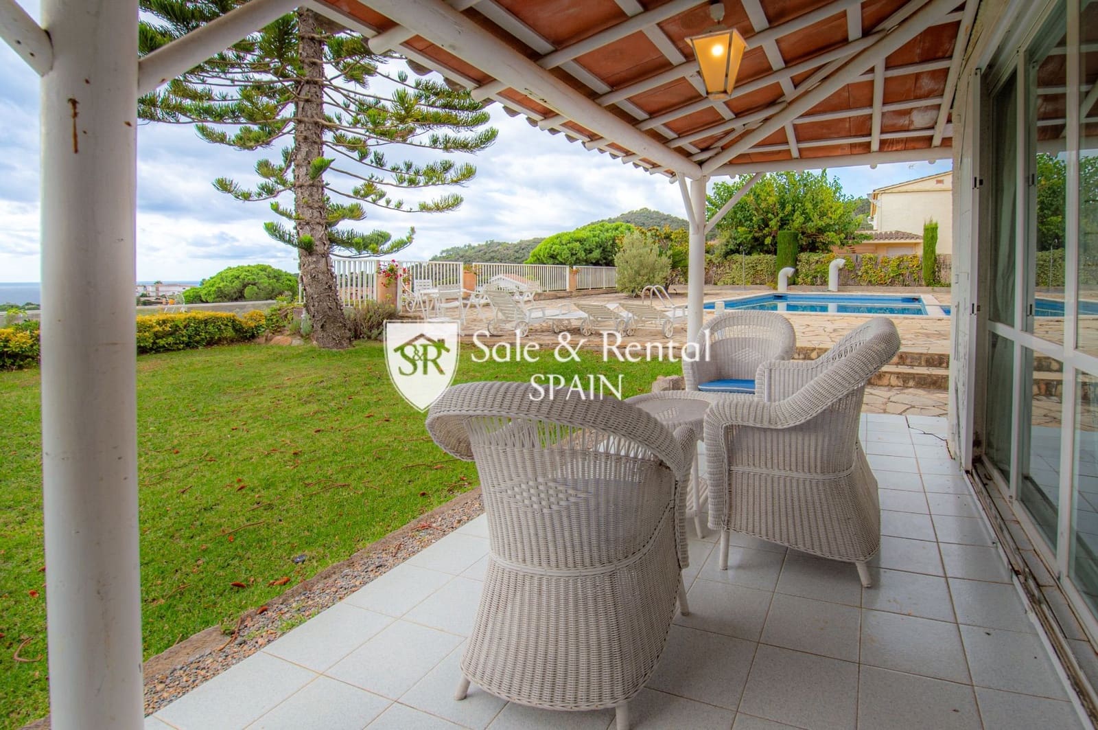 8 quarto Moradia para venda em Tossa de Mar com piscina garagem - 998 000 € (Ref: 8608075)