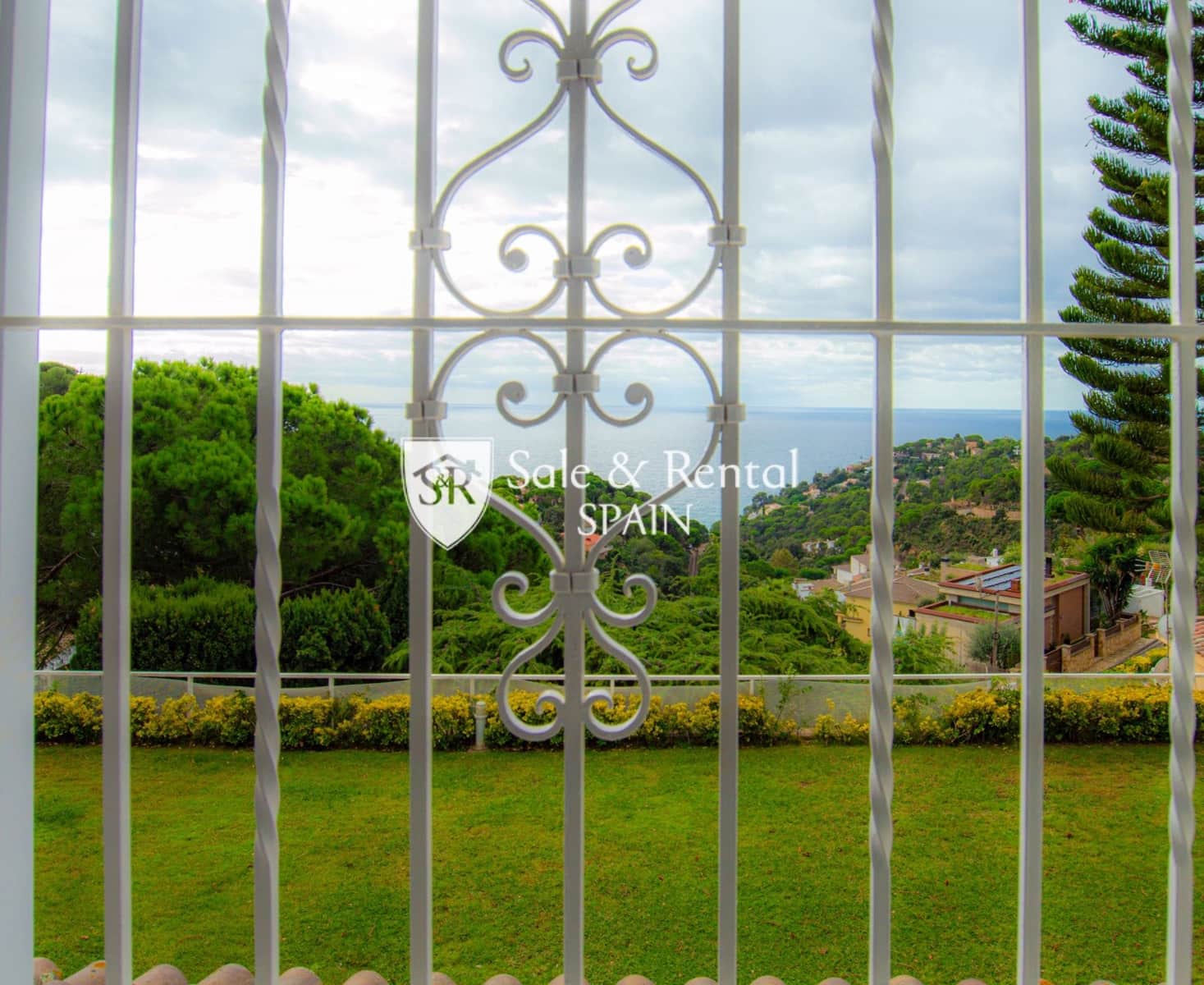 8 quarto Moradia para venda em Tossa de Mar com piscina garagem - 998 000 € (Ref: 8608075)