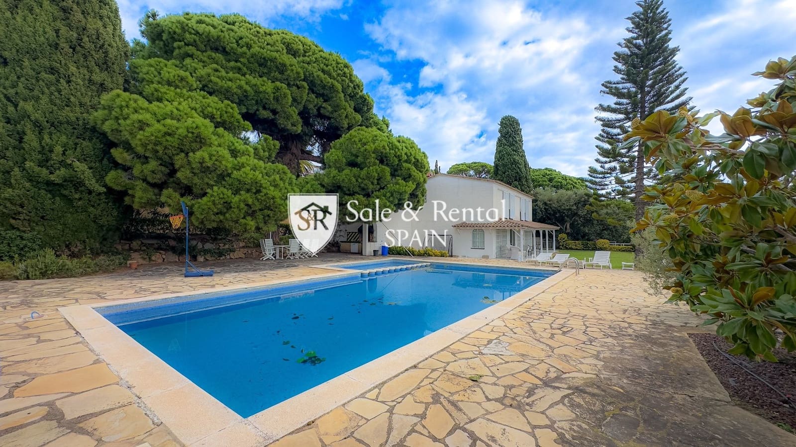 8 quarto Moradia para venda em Tossa de Mar com piscina garagem - 998 000 € (Ref: 8608075)