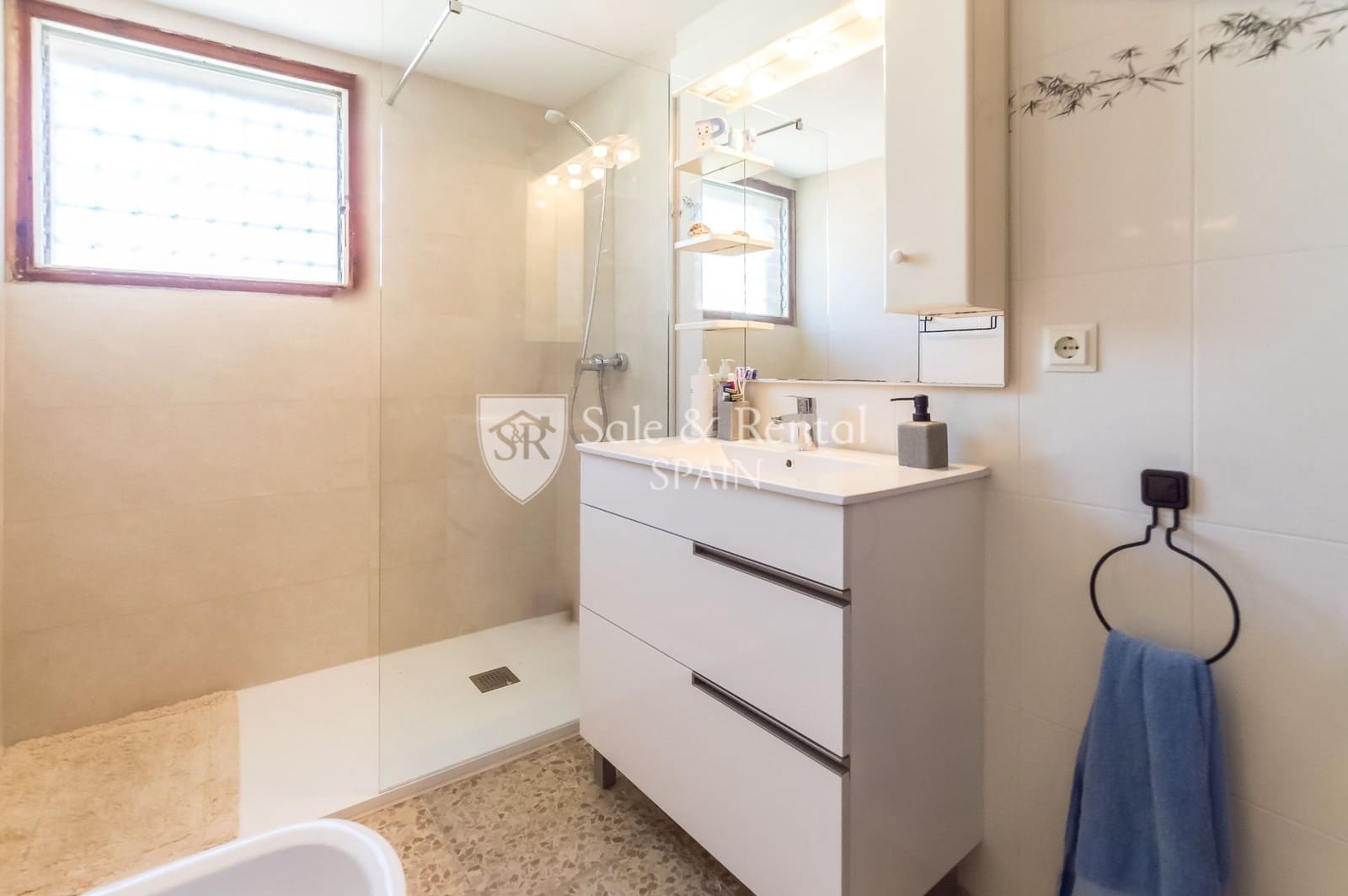 4 soverom Villa til salgs i Santa Susanna med garasje - € 550 000 (Ref: 8610322)