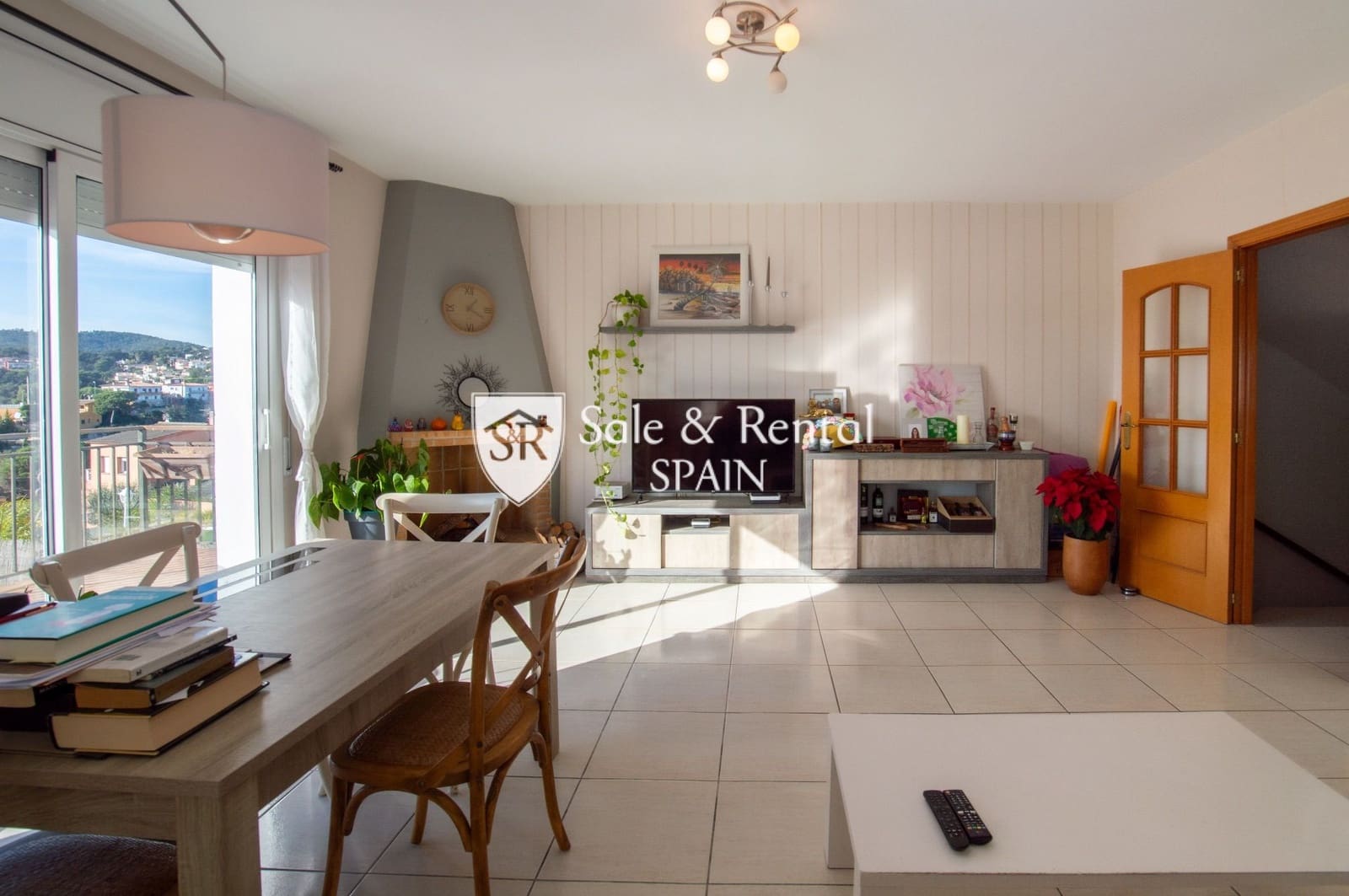 3 soveværelse Villa til salg i Lloret de Mar med swimmingpool garage - € 380.000 (Ref: 8701648)