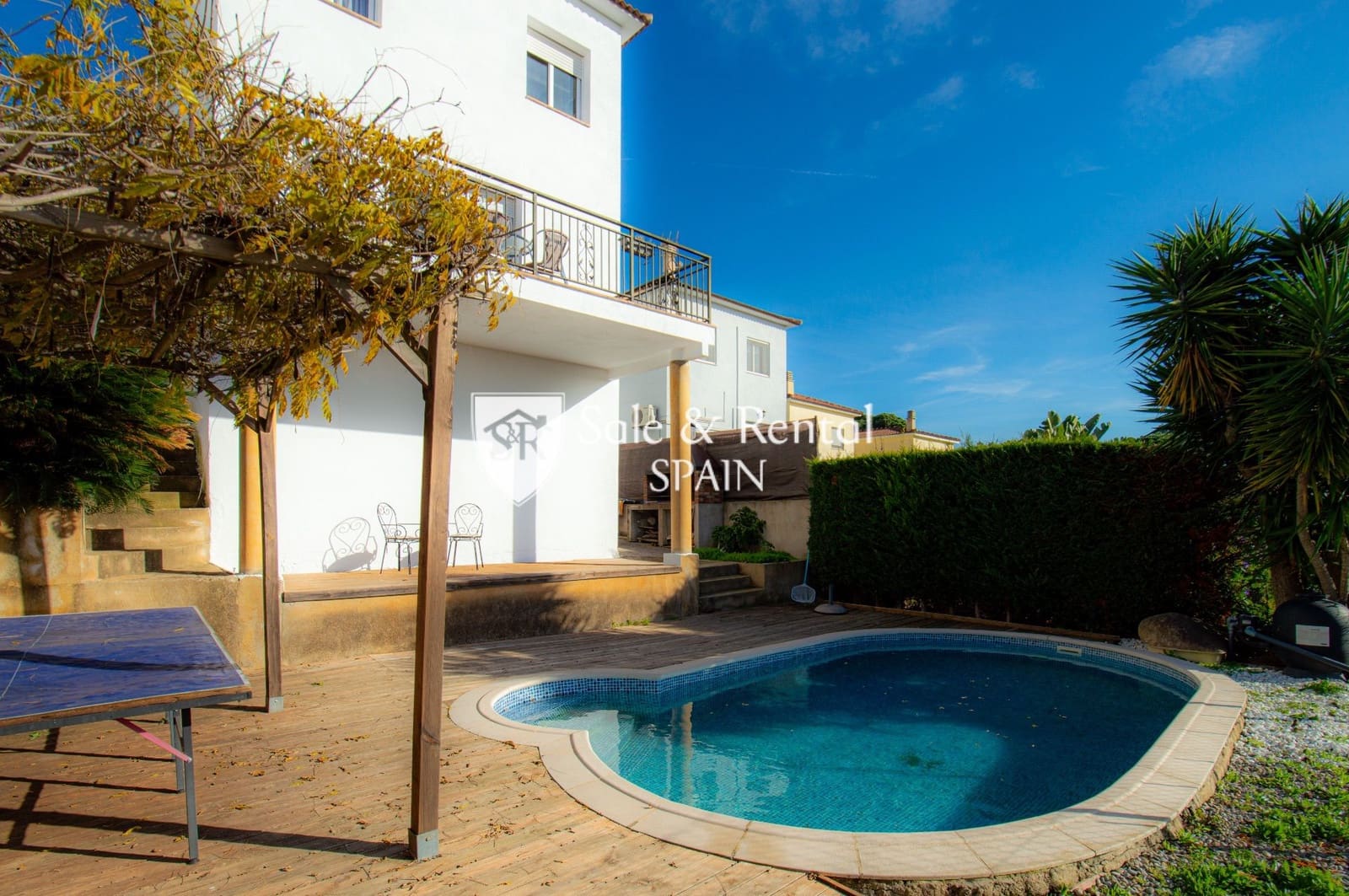 3 soveværelse Villa til salg i Lloret de Mar med swimmingpool garage - € 380.000 (Ref: 8701648)