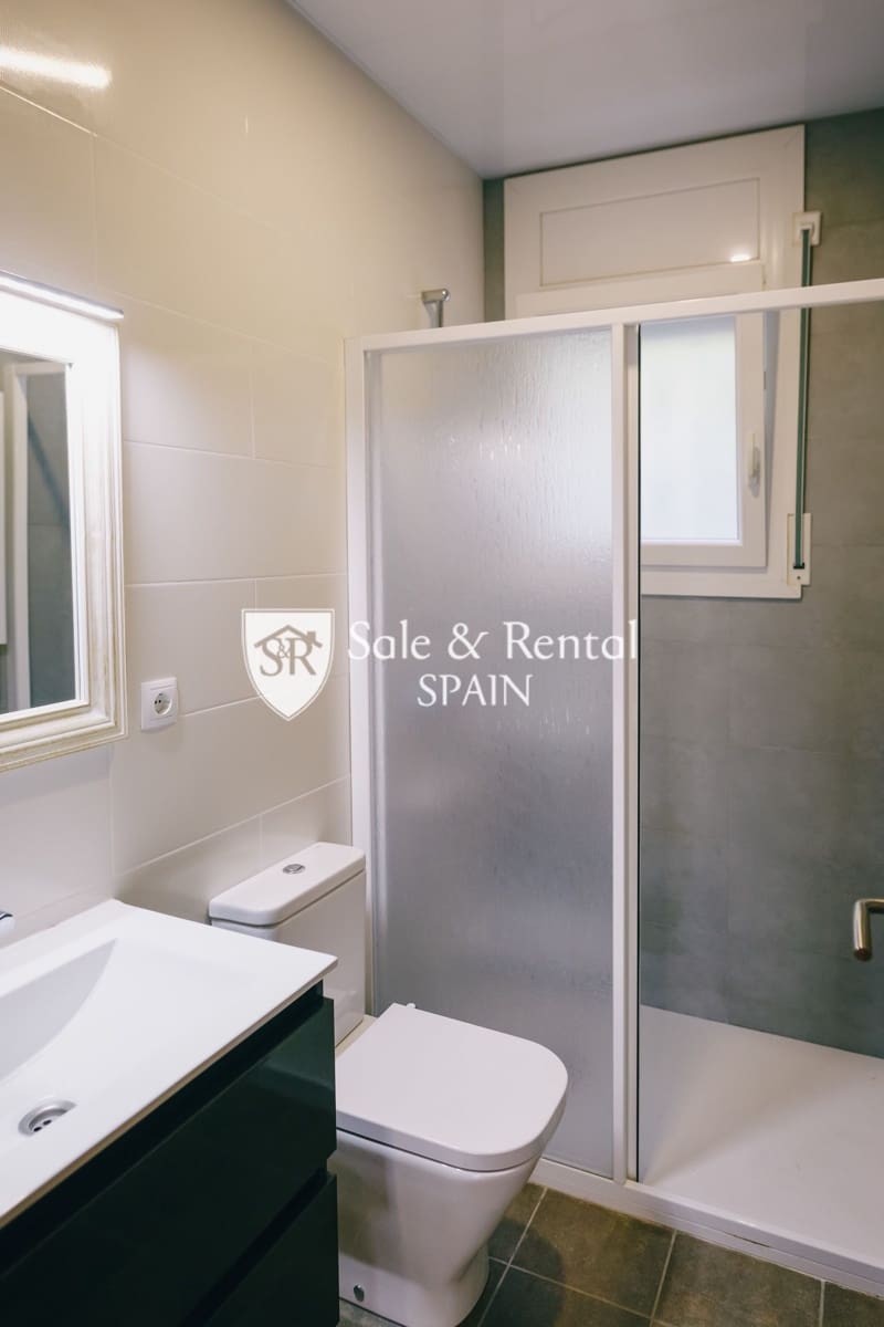 3 chambre Villa/Maison à vendre à Lloret de Mar avec piscine garage - 650 000 € (Ref: 8786090)