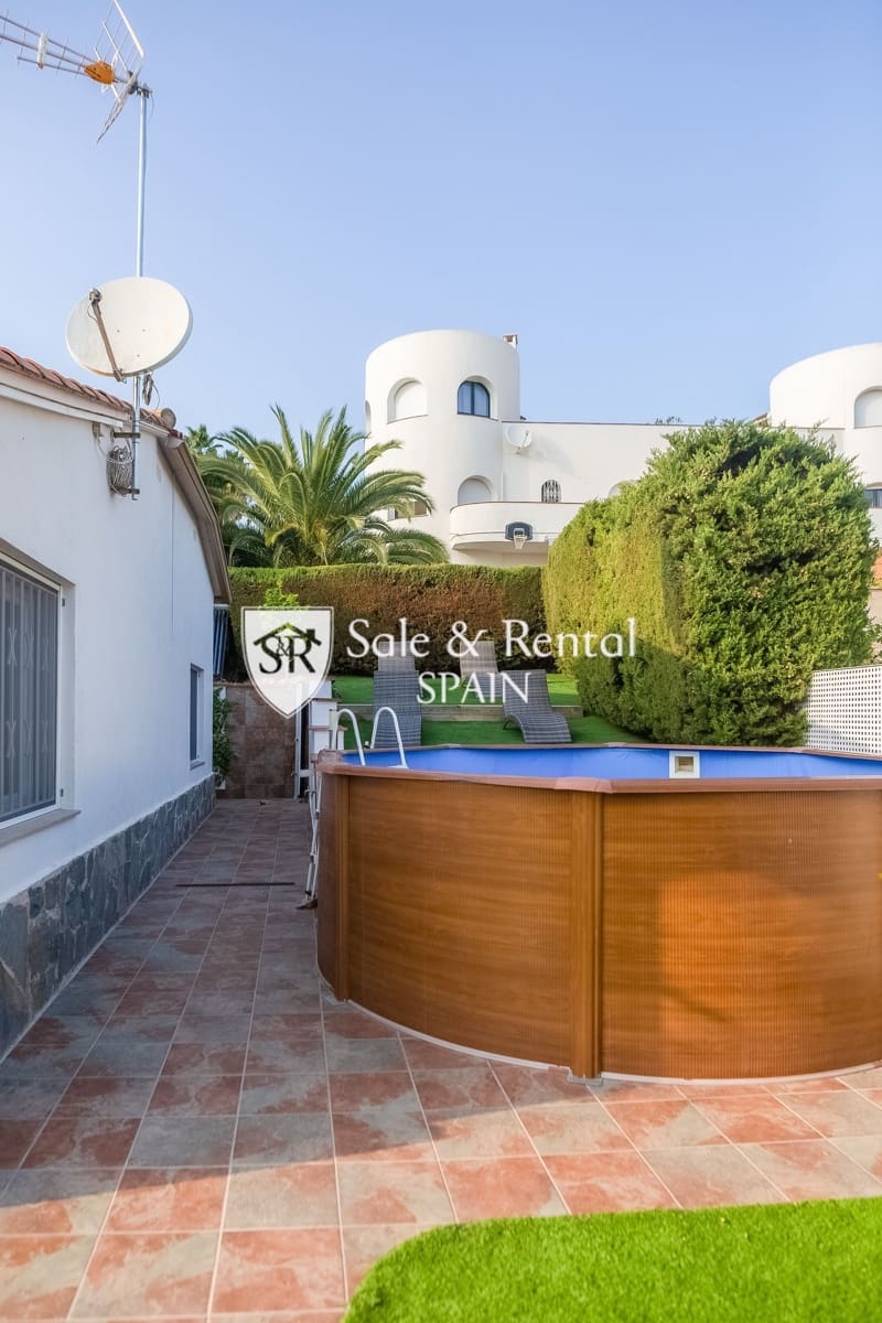 3 chambre Villa/Maison à vendre à Lloret de Mar avec piscine garage - 650 000 € (Ref: 8786090)