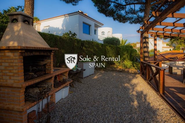 3 bedroom Villa for sale in Condado del Jaruco - Puigventós, Lloret de Mar with pool garage - € 650,000 (Ref: 8786090)