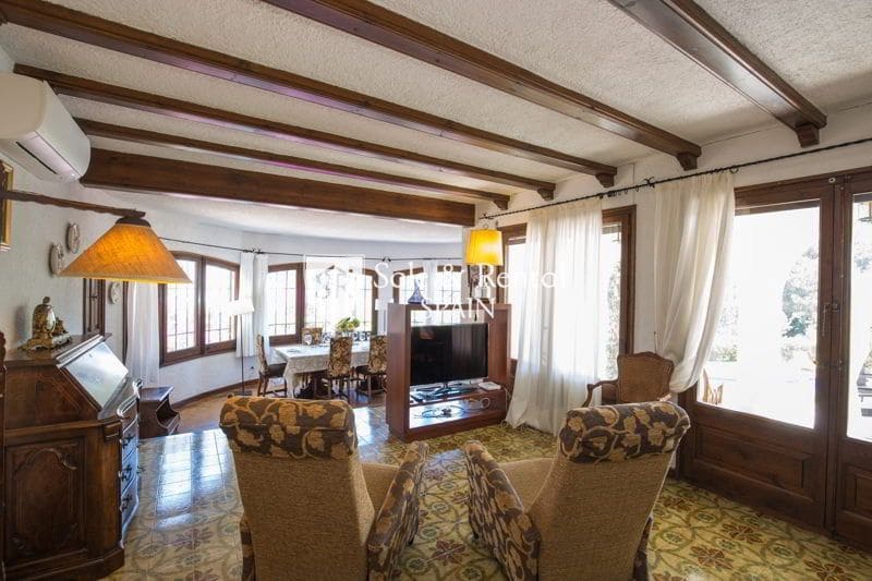 4 camera da letto Villa in vendita in Lloret de Mar con piscina garage - 1.200.000 € (Rif: 8789112)