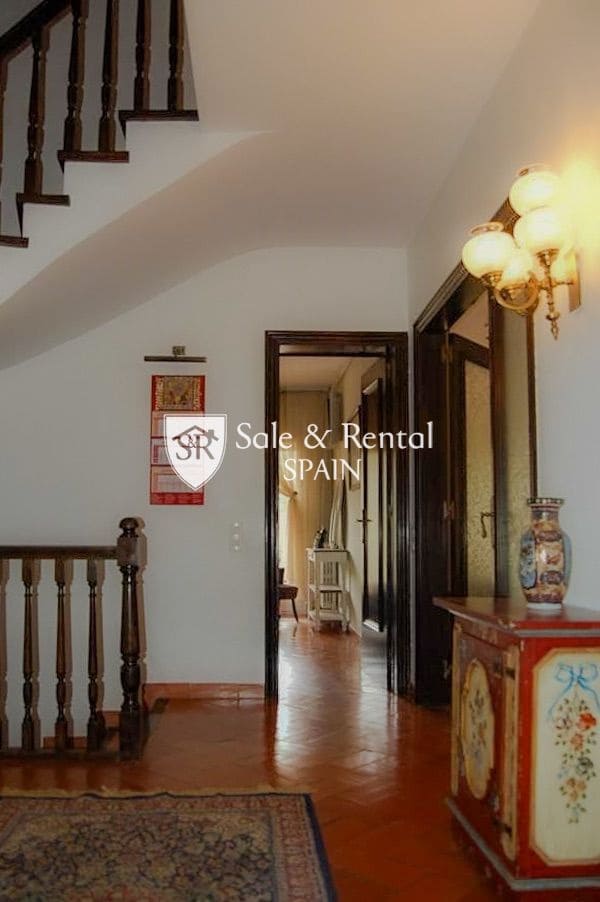 6 slaapkamer Villa te koop in Lloret de Mar met zwembad - € 1.390.000 (Ref: 8791773)