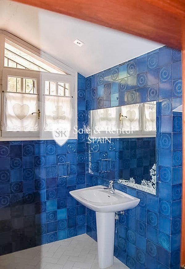 6 slaapkamer Villa te koop in Lloret de Mar met zwembad - € 1.390.000 (Ref: 8791773)