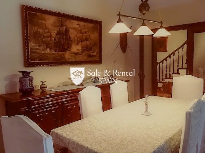 6 slaapkamer Villa te koop in Lloret de Mar met zwembad - € 1.390.000 (Ref: 8791773)