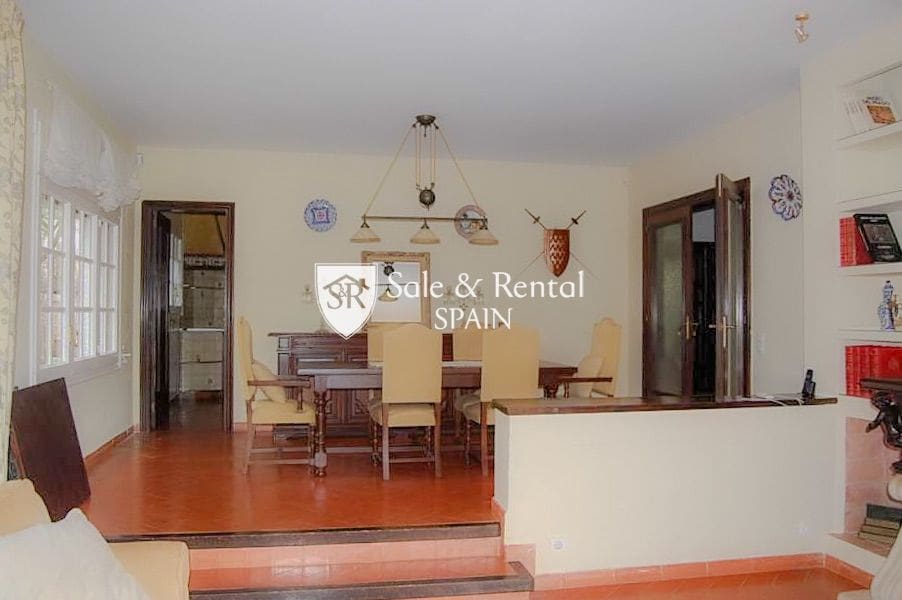 6 slaapkamer Villa te koop in Lloret de Mar met zwembad - € 1.390.000 (Ref: 8791773)