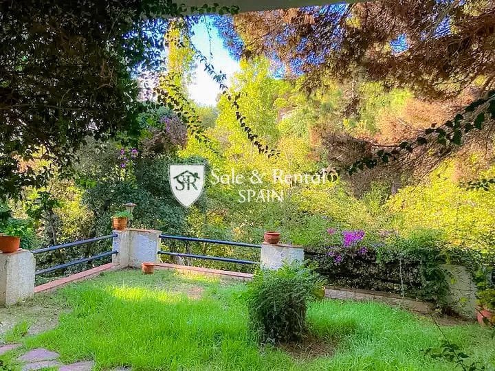 6 slaapkamer Villa te koop in Lloret de Mar met zwembad - € 1.390.000 (Ref: 8791773)