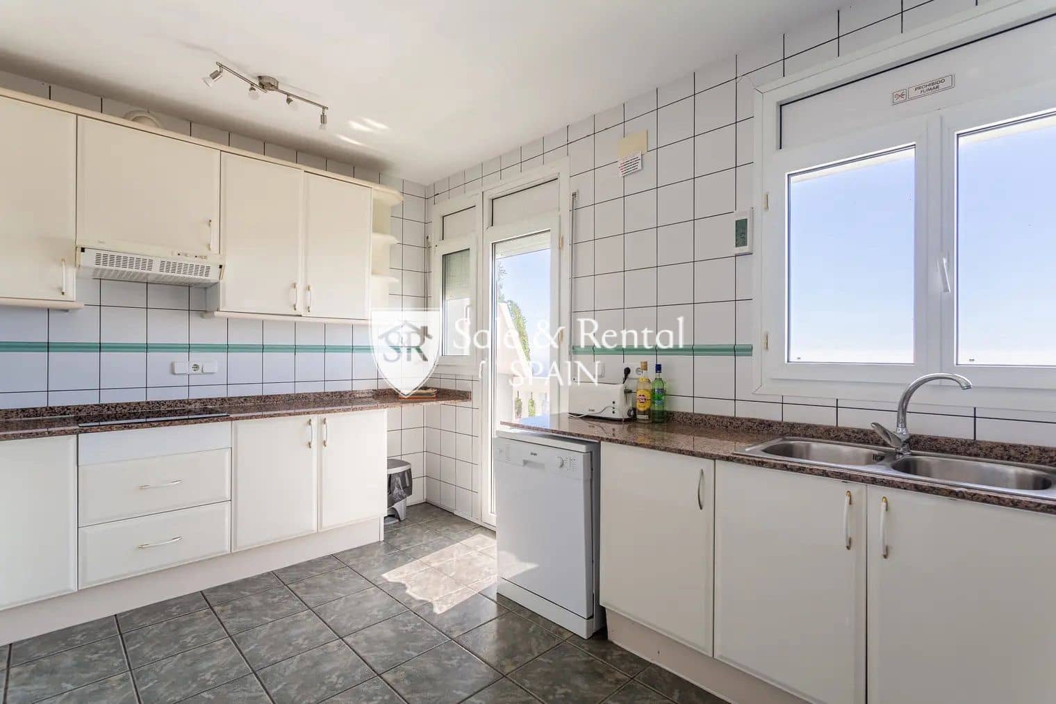 4 quarto Moradia para venda em Lloret de Mar com piscina garagem - 660 000 € (Ref: 8879401)