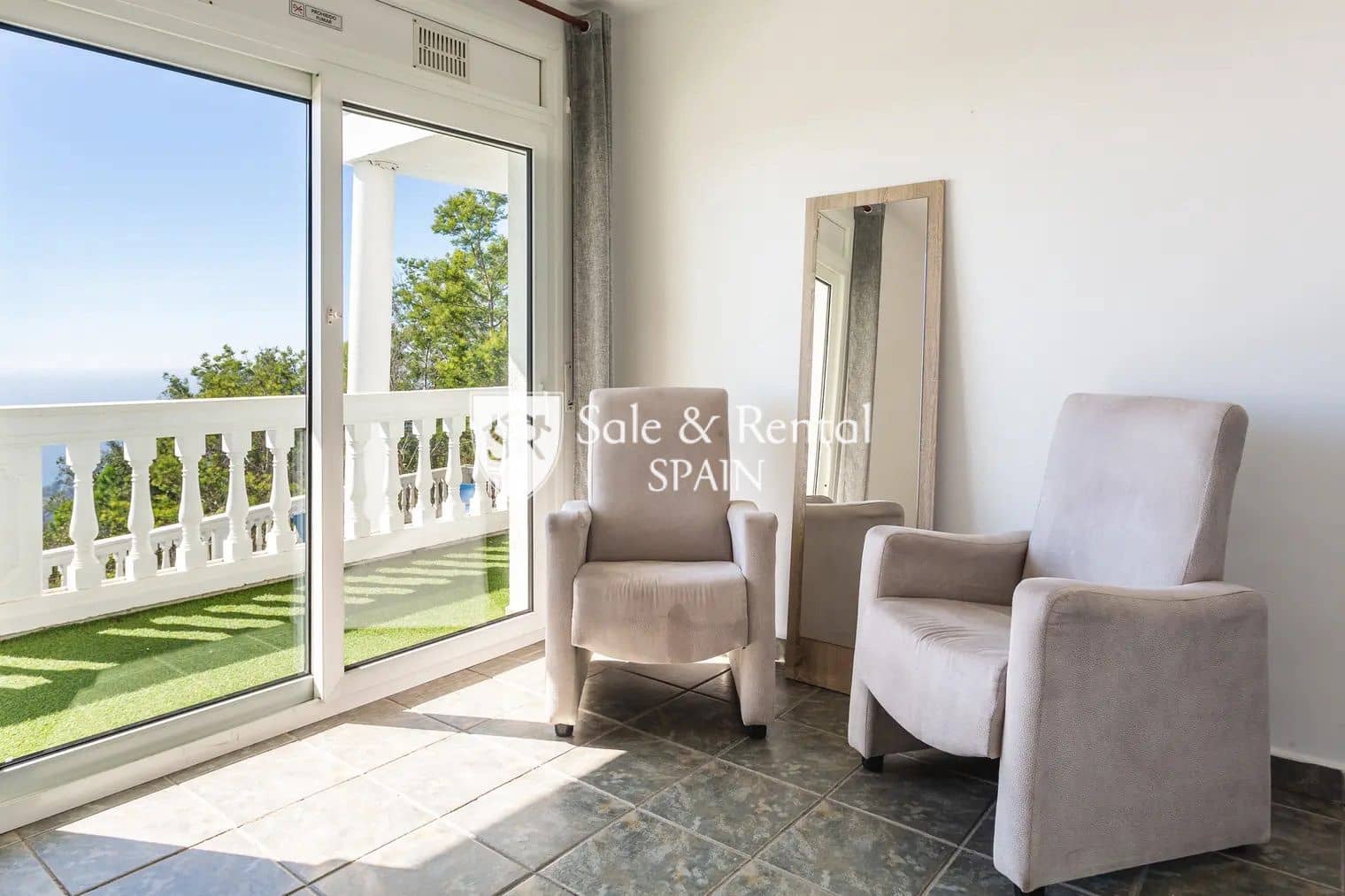 4 quarto Moradia para venda em Lloret de Mar com piscina garagem - 660 000 € (Ref: 8879401)