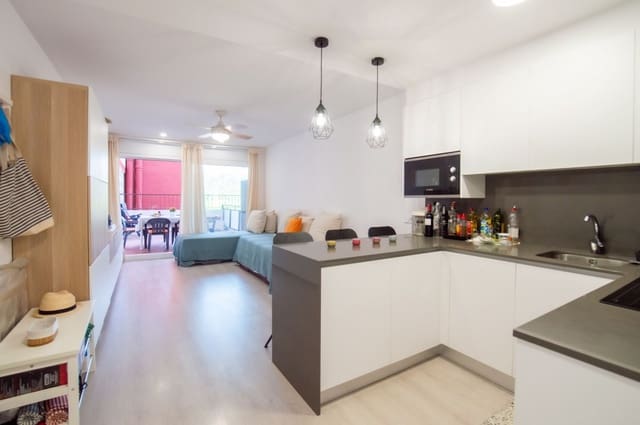 1 bedroom Flat for sale in Tossa de Mar with pool - € 145,000 (Ref: 9110004)