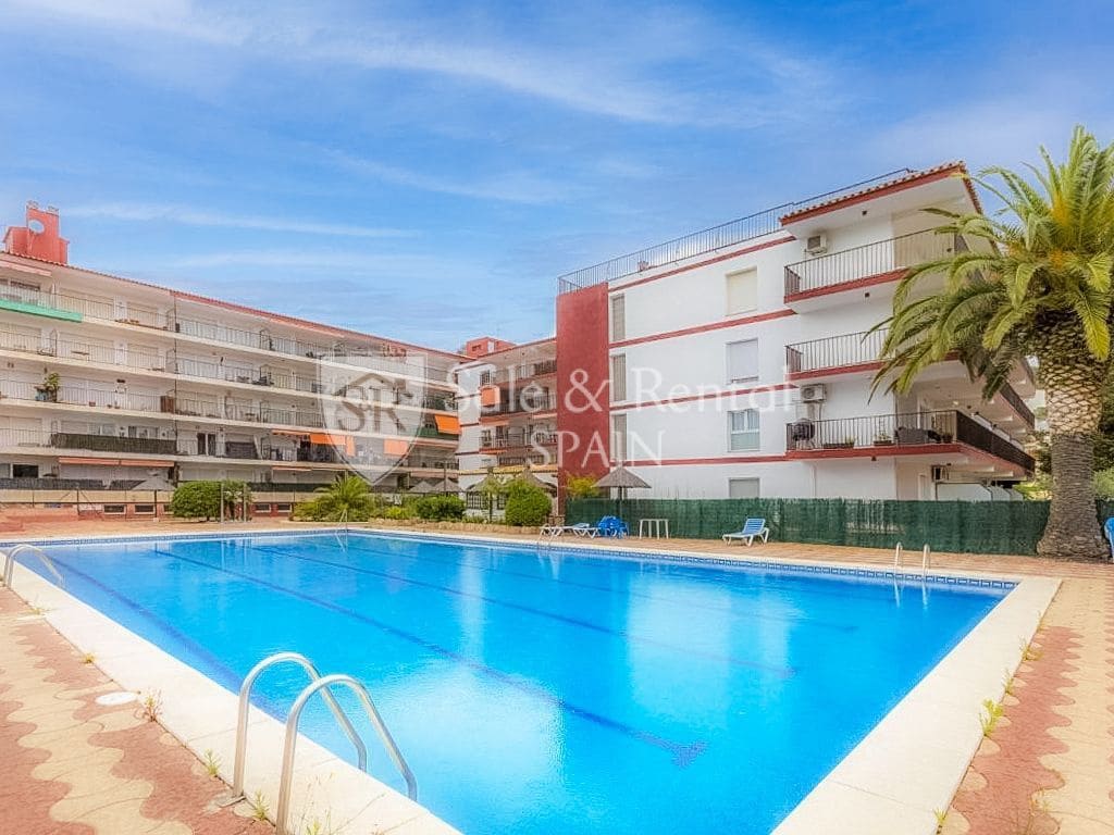 1 soveværelse Lejlighed til salg i Tossa de Mar med swimmingpool - € 145.000 (Ref: 9110004)