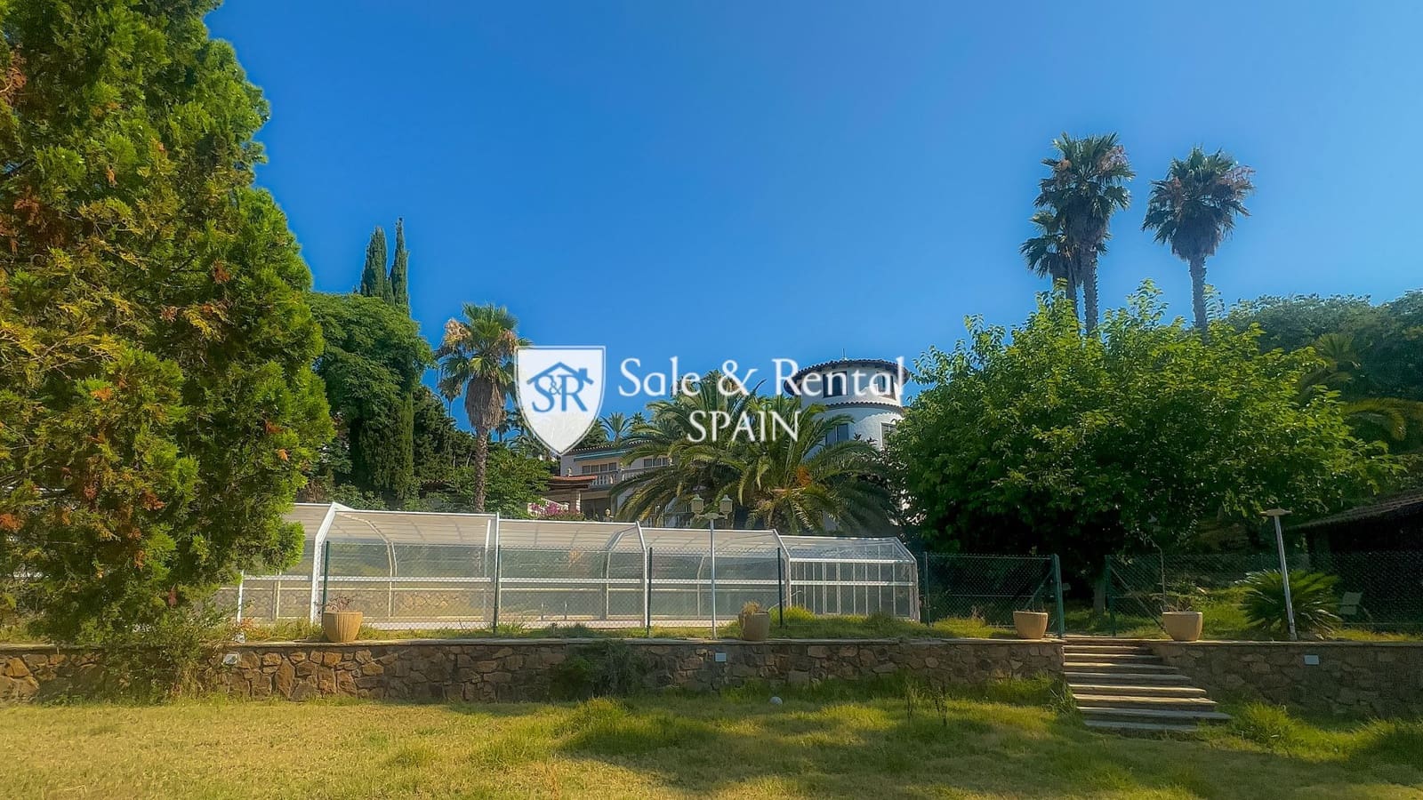 6 soveværelse Villa til salg i Lloret de Mar med swimmingpool garage - € 1.700.000 (Ref: 9127947)