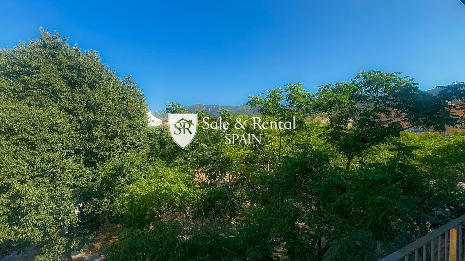 3 bedroom Flat for sale in Tossa de Mar with garage - € 329,000 (Ref: 9127948)