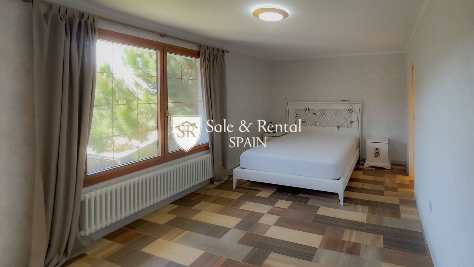 3 soveværelse Villa til salg i Lloret de Mar med garage - € 450.000 (Ref: 9159239)