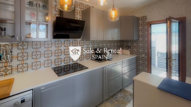 3 bedroom Villa for sale in Mas Romeu, Lloret de Mar with garage - € 450,000 (Ref: 9159239)