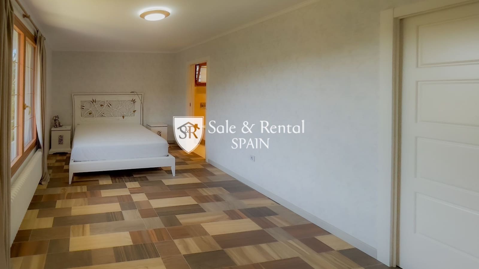 3 soveværelse Villa til salg i Lloret de Mar med garage - € 450.000 (Ref: 9159239)