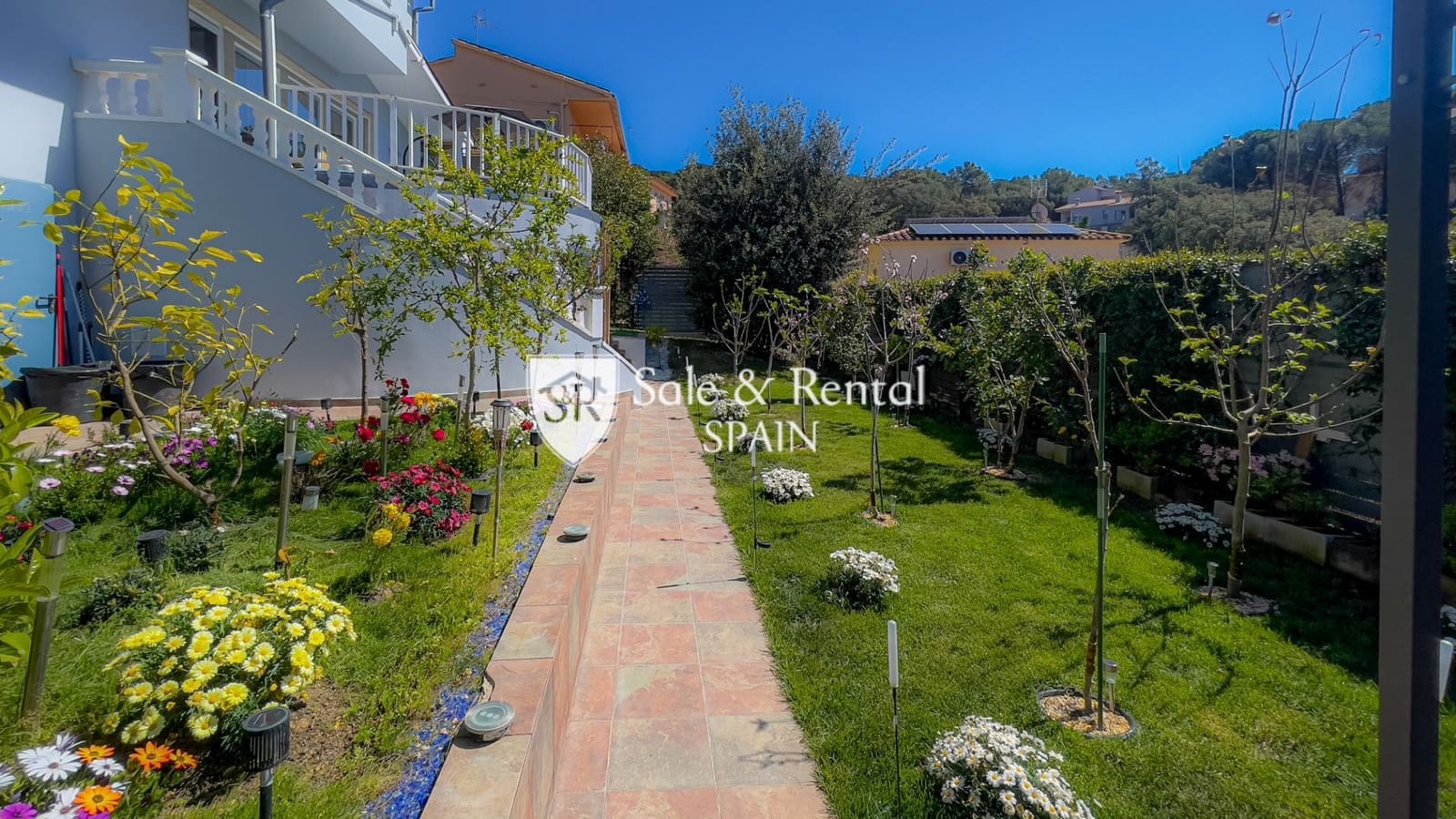 3 soveværelse Villa til salg i Lloret de Mar med garage - € 450.000 (Ref: 9159239)