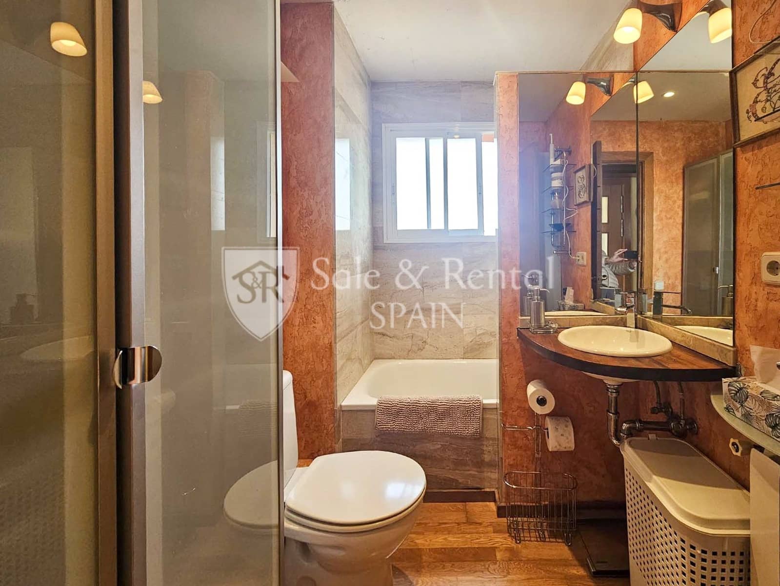 2 makuuhuone Asunto myytävänä paikassa Sant Feliu de Guixols mukana uima-altaan 
autotalli - 350 000 € (Ref: 9317157)