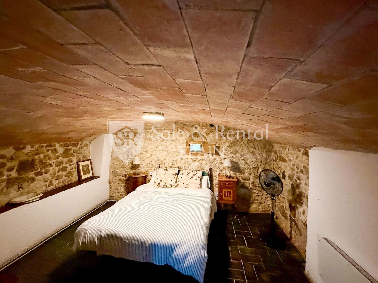 7 soverom Villa til salgs i Girona by med svømmebasseng garasje - € 1 325 000 (Ref: 9317159)