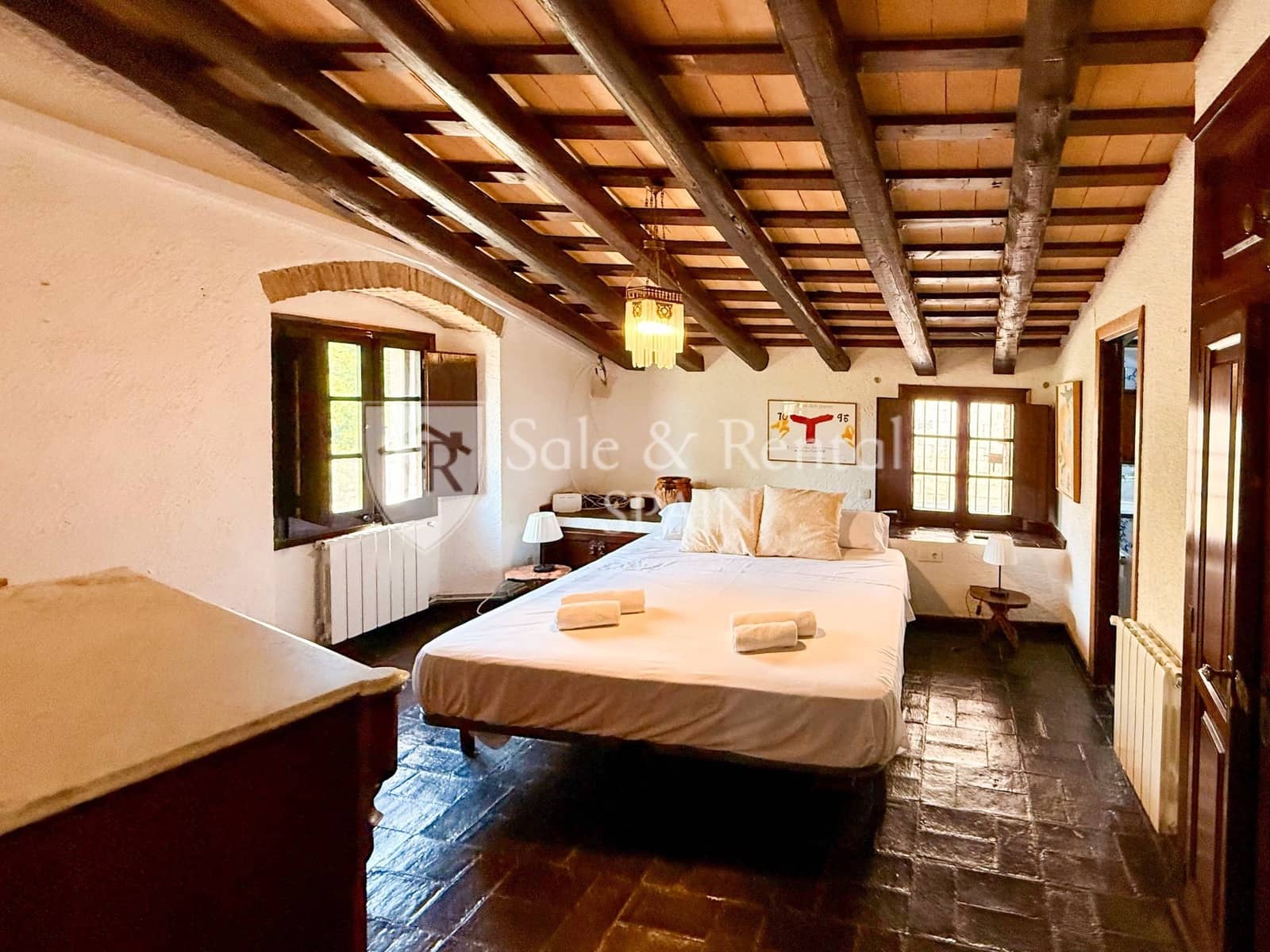 7 soverom Villa til salgs i Girona by med svømmebasseng garasje - € 1 325 000 (Ref: 9317159)