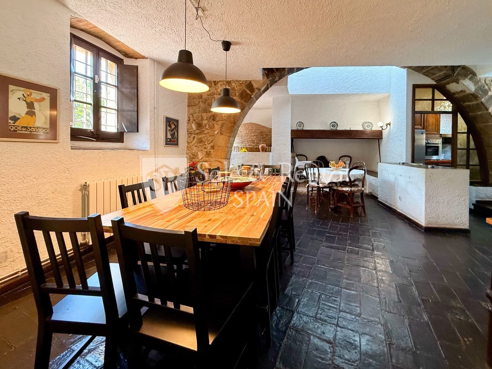 7 soverom Villa til salgs i Girona by med svømmebasseng garasje - € 1 325 000 (Ref: 9317159)