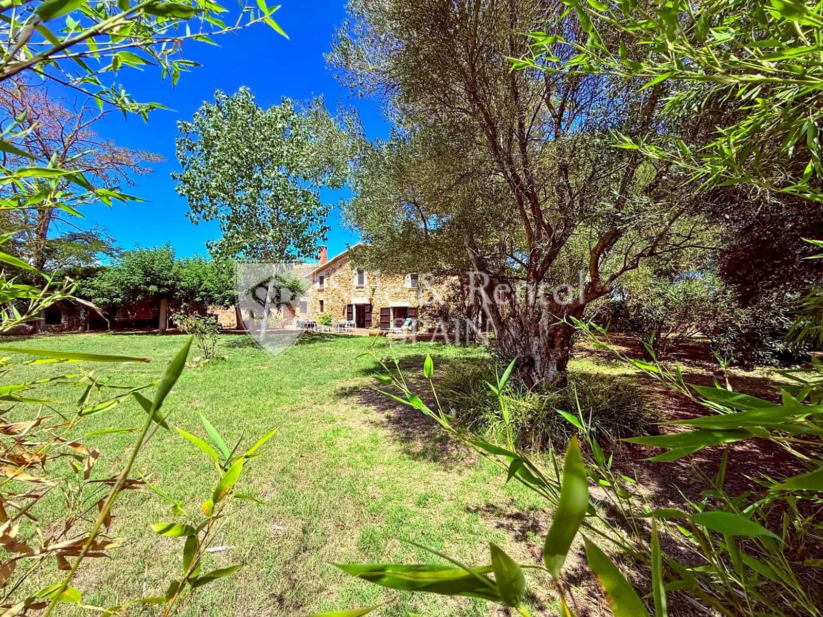 7 soverom Villa til salgs i Girona by med svømmebasseng garasje - € 1 325 000 (Ref: 9317159)