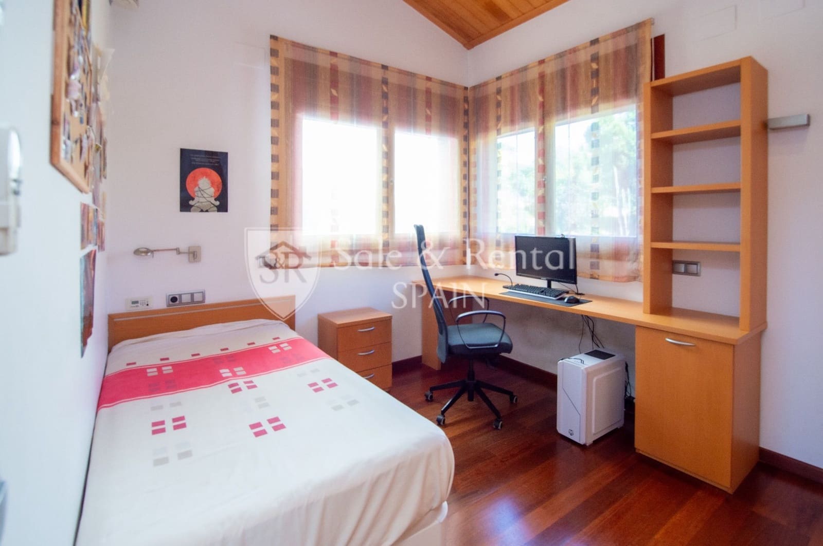 Chalet de 7 habitaciones en Blanes en venta con piscina garaje - 850.000 € (Ref: 9355452)