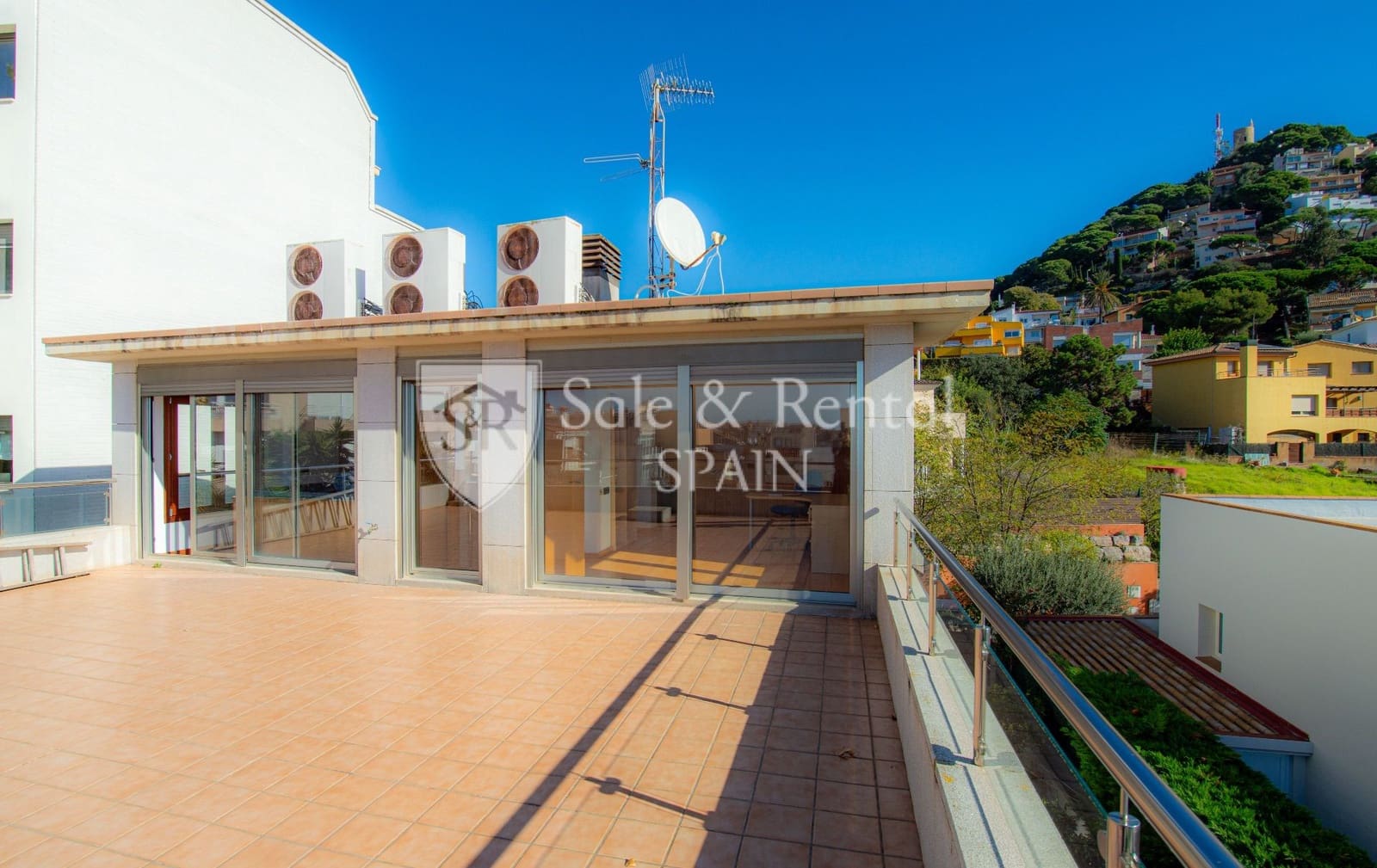 Chalet de 7 habitaciones en Blanes en venta con piscina garaje - 850.000 € (Ref: 9355452)