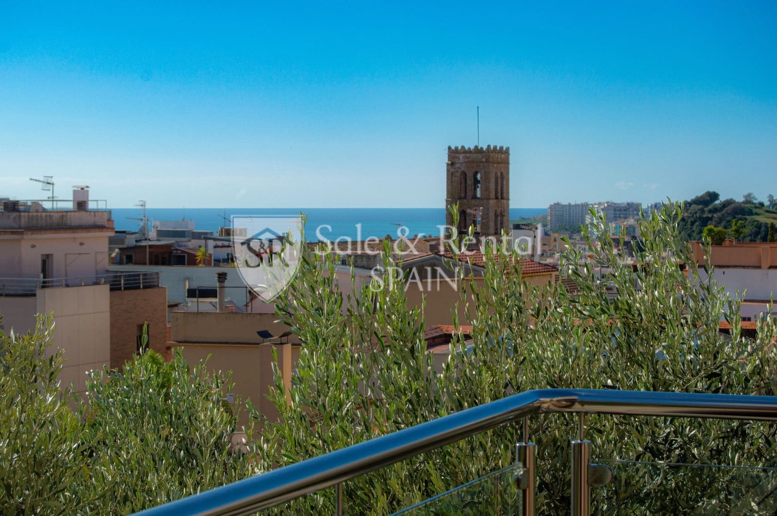 Chalet de 7 habitaciones en Blanes en venta con piscina garaje - 850.000 € (Ref: 9355452)