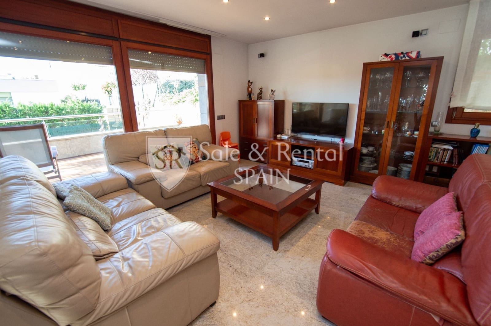Chalet de 7 habitaciones en Blanes en venta con piscina garaje - 850.000 € (Ref: 9355452)