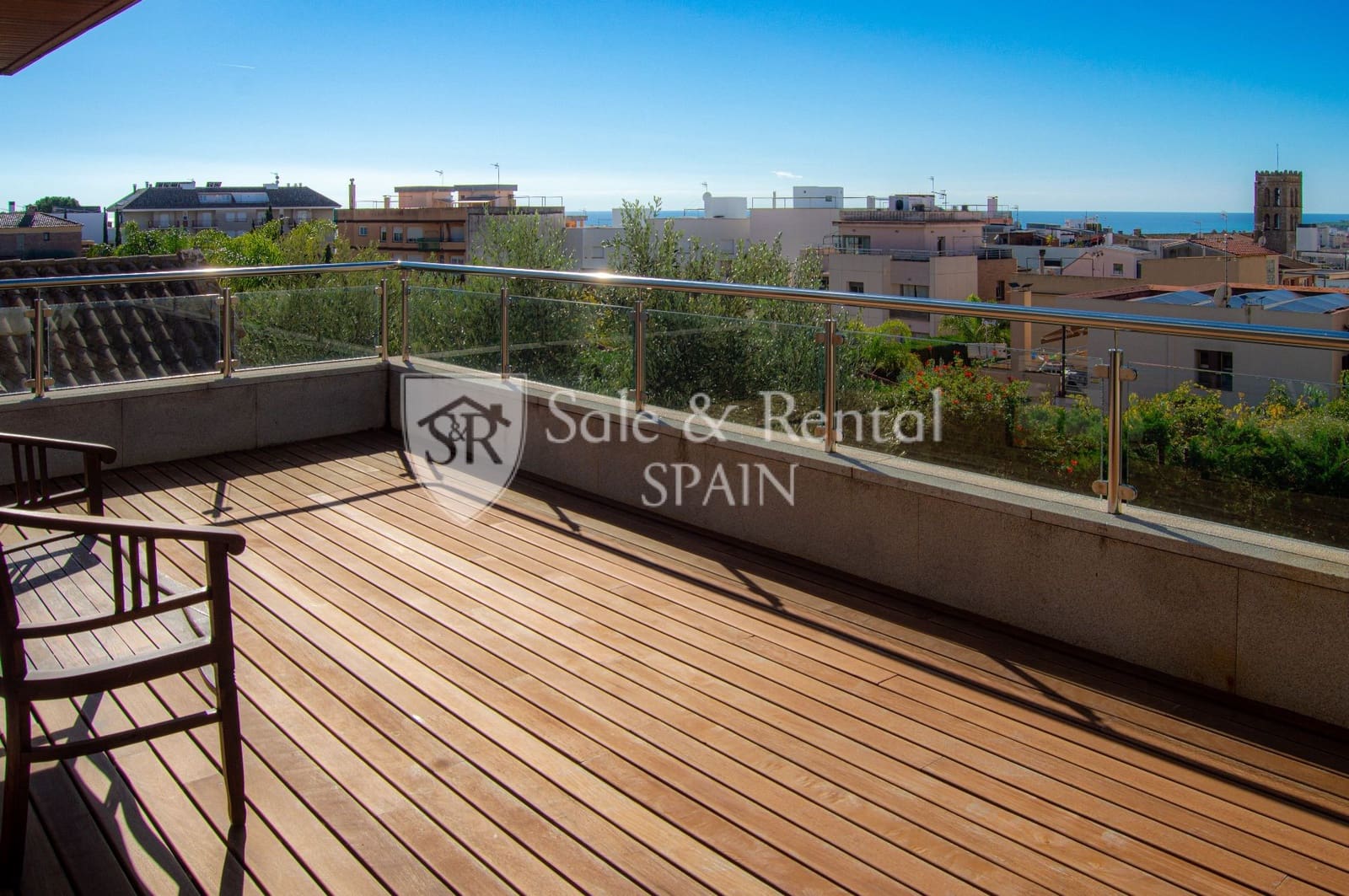 Chalet de 7 habitaciones en Blanes en venta con piscina garaje - 850.000 € (Ref: 9355452)