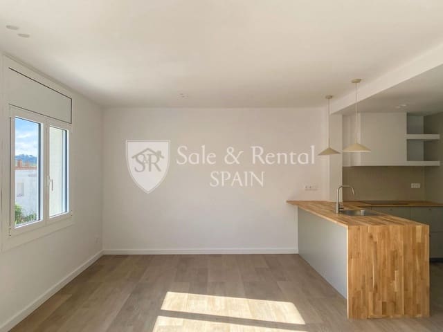 3 bedroom Townhouse for sale in Sant Feliu de Guíxols - € 334,000 (Ref: 9374932)