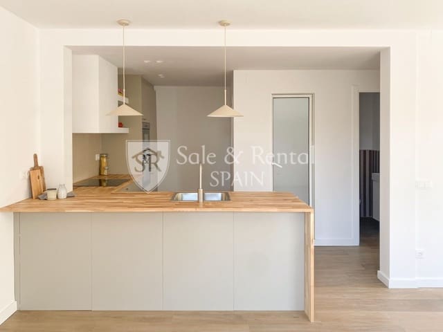 3 bedroom Townhouse for sale in Sant Feliu de Guíxols - € 334,000 (Ref: 9374932)