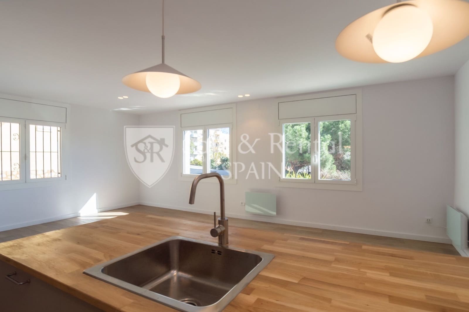 3 bedroom Townhouse for sale in Sant Feliu de Guixols - € 325,000 (Ref: 9374932)