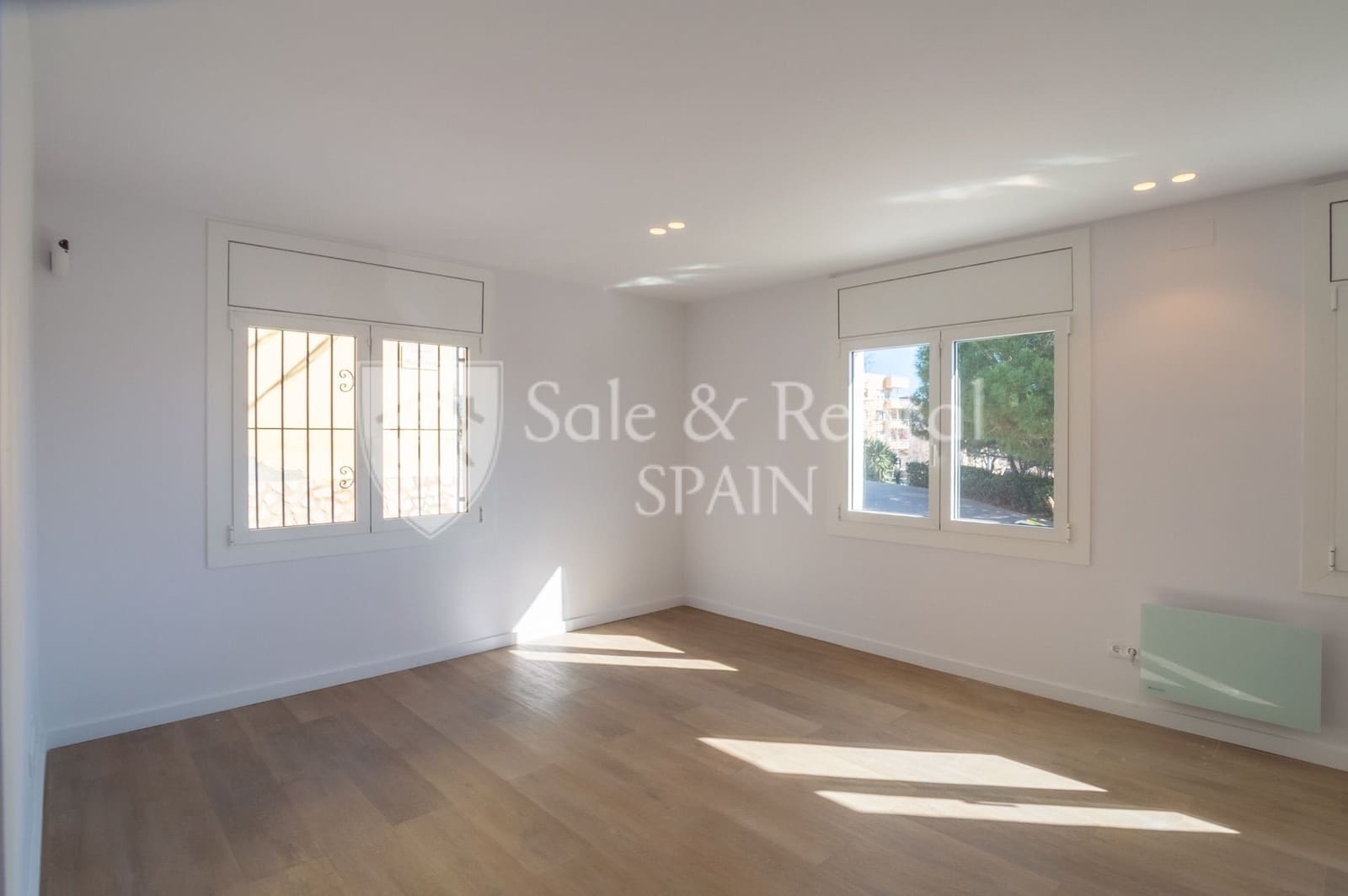 3 bedroom Townhouse for sale in Sant Feliu de Guixols - € 325,000 (Ref: 9374932)