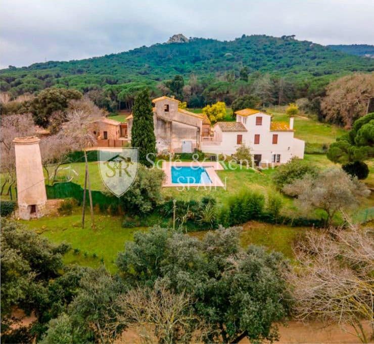 9 slaapkamer Villa te koop in Santa Cristina d'Aro met zwembad - € 6.950.000 (Ref: 9374933)
