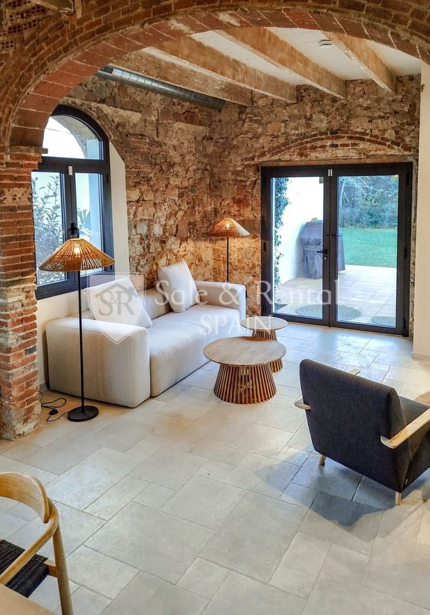 9 slaapkamer Villa te koop in Santa Cristina d'Aro met zwembad - € 6.950.000 (Ref: 9374933)