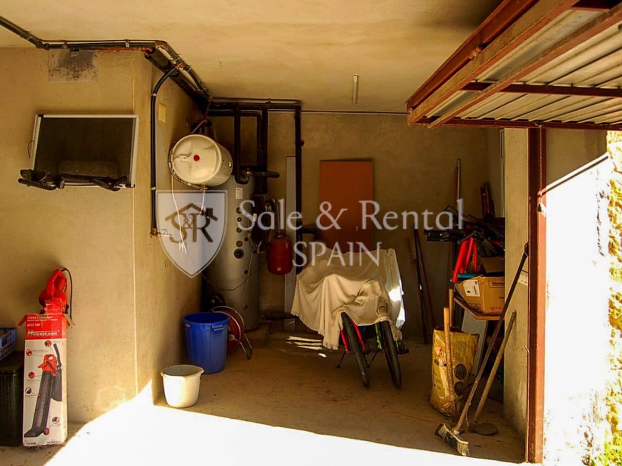 Chalet de 4 habitaciones en Santa Cristina d'Aro en venta con piscina garaje - 398.000 € (Ref: 9395689)