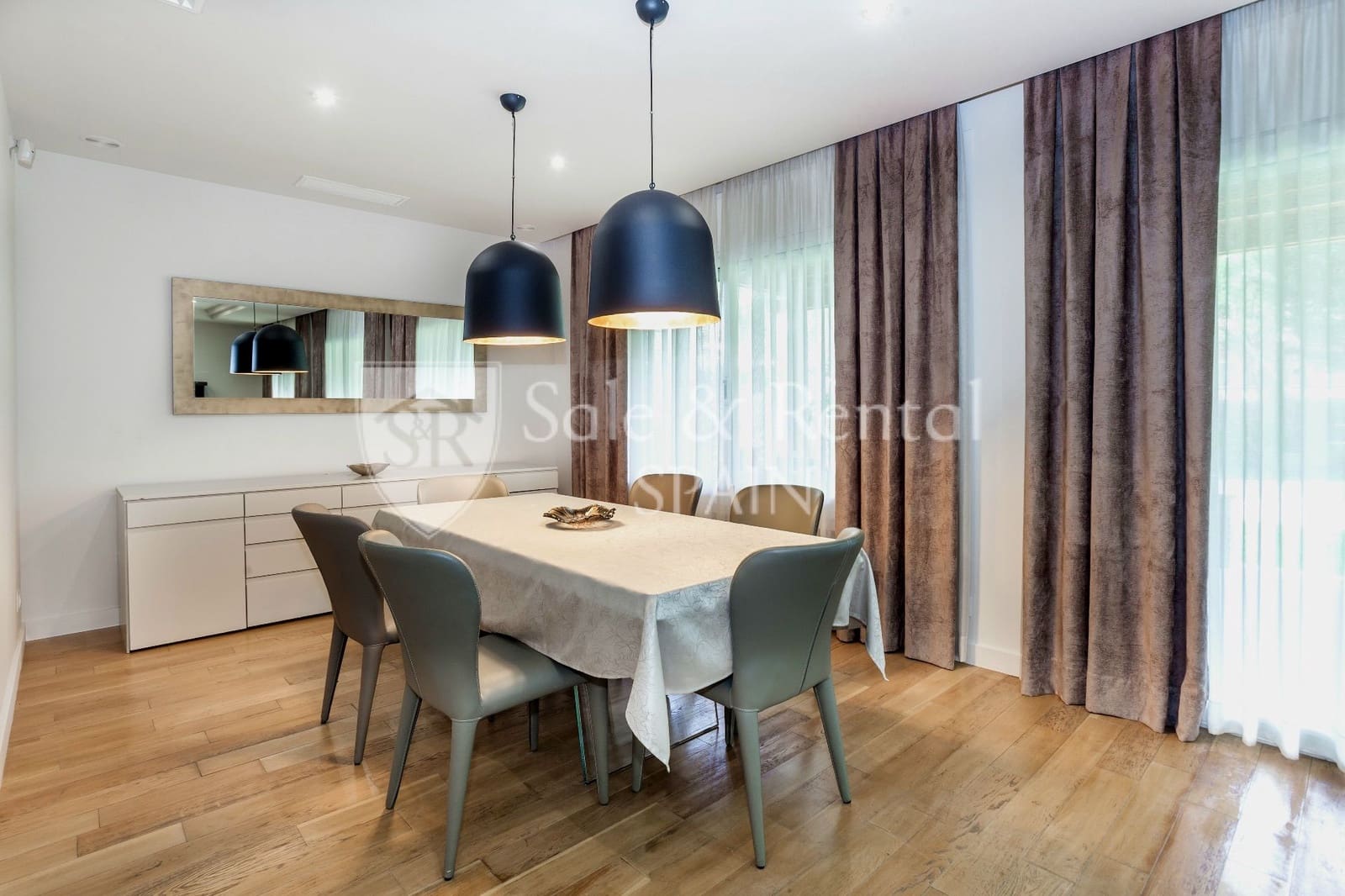 6 soverom Villa til salgs i Gava med svømmebasseng garasje - € 2 650 000 (Ref: 9398148)