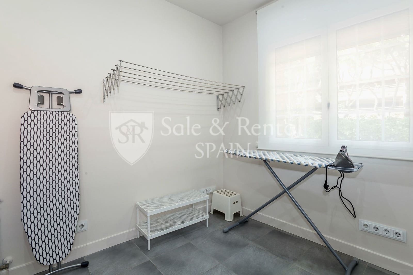 6 soverom Villa til salgs i Gava med svømmebasseng garasje - € 2 650 000 (Ref: 9398148)