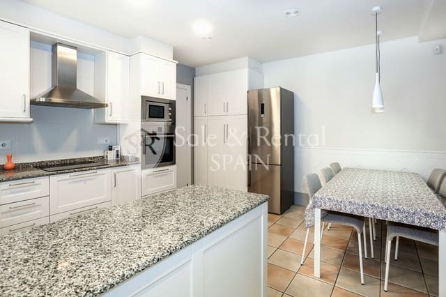 6 soverom Villa til salgs i Gavà med svømmebasseng garasje - € 2 650 000 (Ref: 9398148)