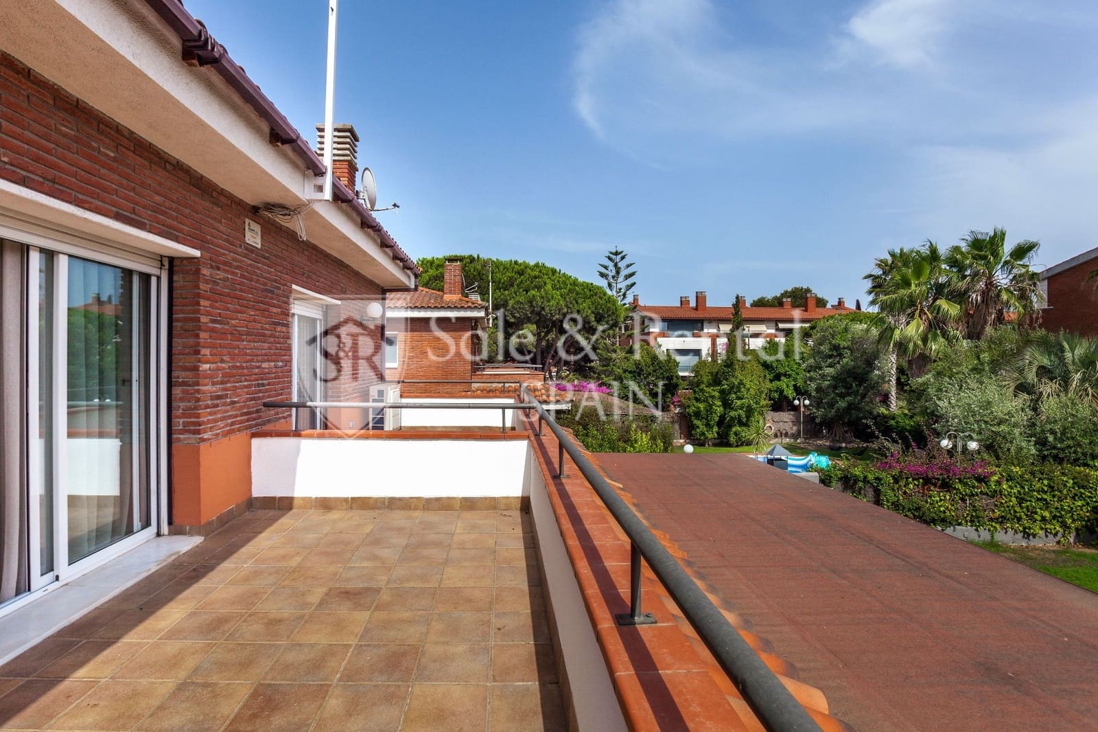 6 soverom Villa til salgs i Gava med svømmebasseng garasje - € 2 650 000 (Ref: 9398148)