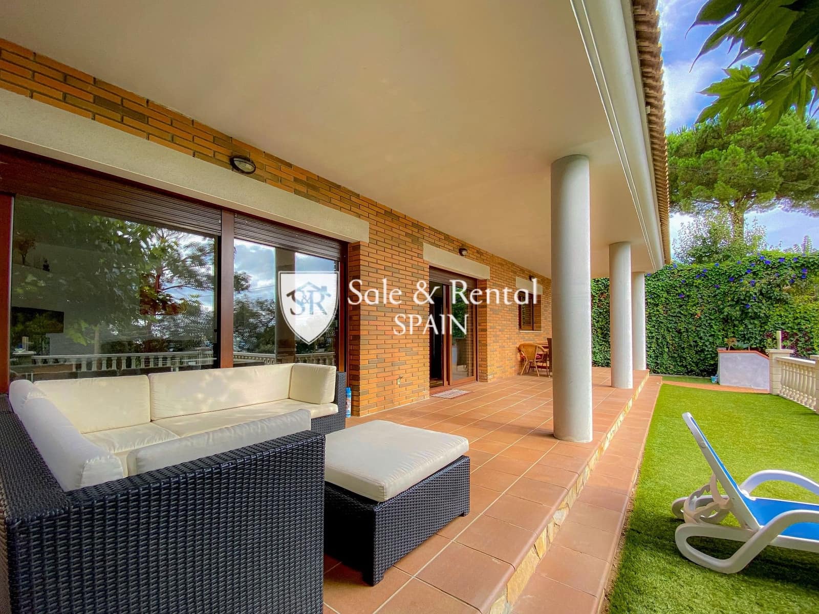 4 soverom Villa til salgs i Lloret de Mar med svømmebasseng - € 440 000 (Ref: 9421820)