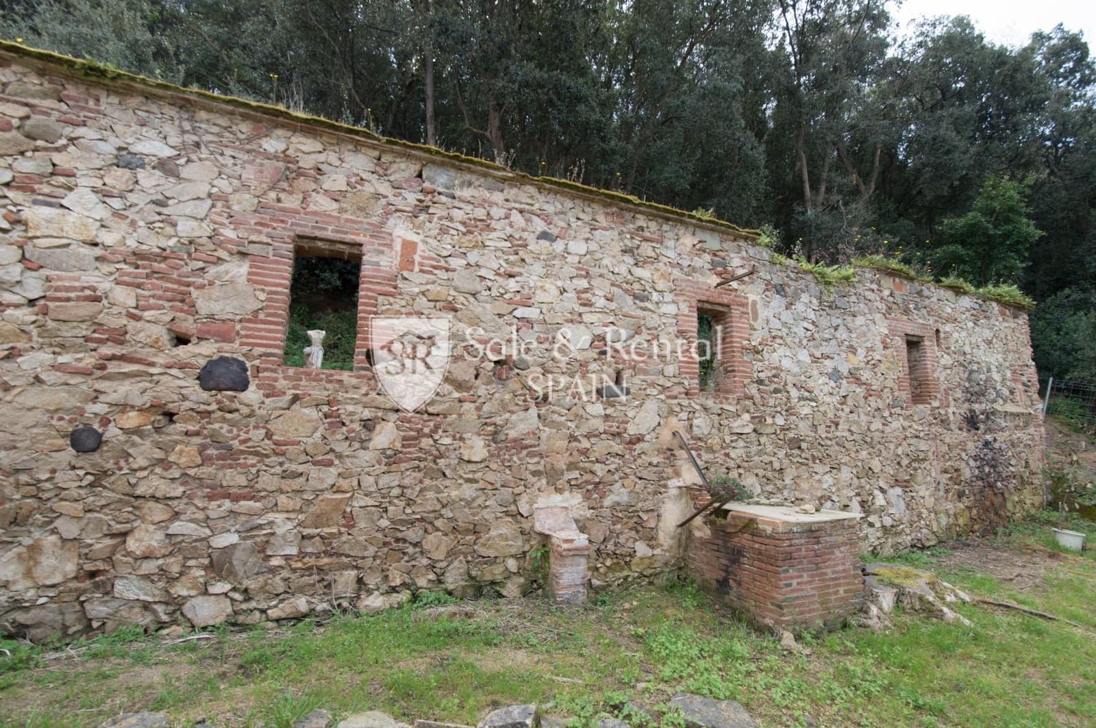 4 bedroom Finca/Country House for sale in Sant Pol de Mar - € 849,000 (Ref: 9421822)