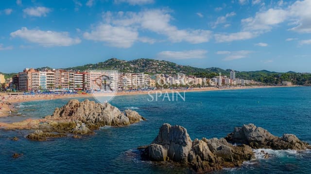 3 soveværelse Erhverv til salg i Centre, Lloret de Mar - € 1.500.000 (Ref: 9430745)